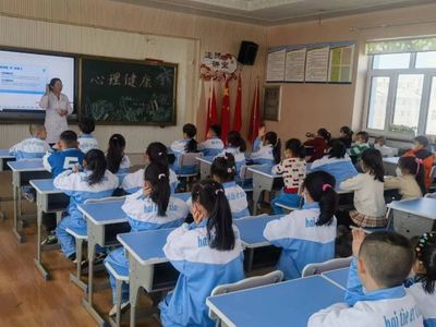 海拉爾區衛生健康委深入推進新時代文明實踐志愿服務，擦亮健康咨詢服務品牌
